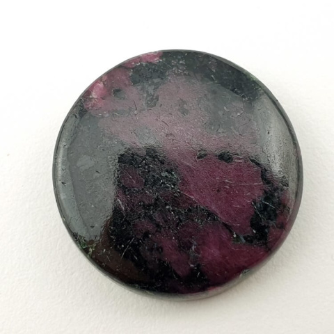 Rubin w zoisycie kaboszon fi 23 mm nr 85 Rubin w zoisycie kaboszon fi 23 mm nr 85