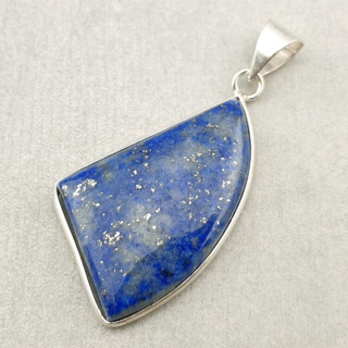 Lapis lazuli zawieszka 29x23 mm nr 81