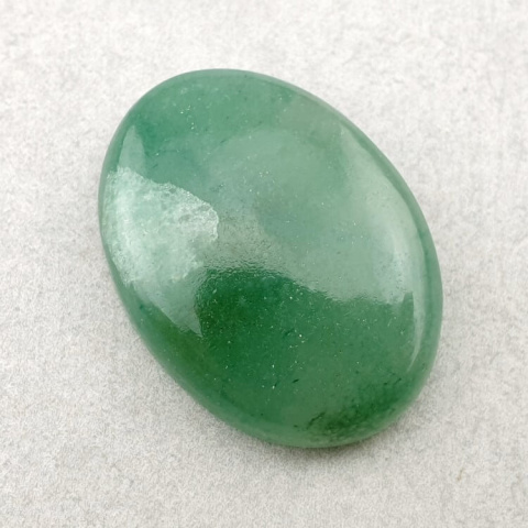 Jadeit zielony kaboszon 28x21 mm nr 41 Jadeit zielony kaboszon 28x21 mm nr 41
