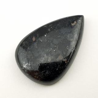 Nuummite kaboszon 31x20 mm nr 15