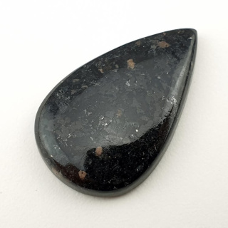Nuummite kaboszon 31x19 mm nr 47