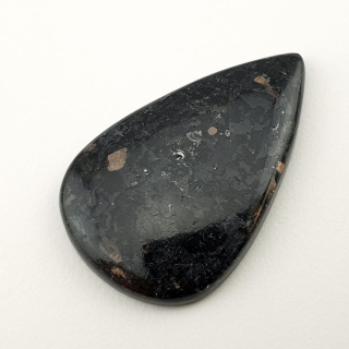 Nuummite kaboszon 31x20 mm nr 41