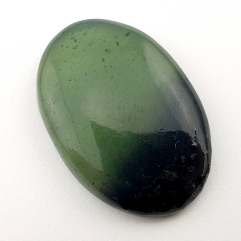 Nefryt kaboszon 33x22 mm nr 120 Nefryt kaboszon 33x22 mm nr 120