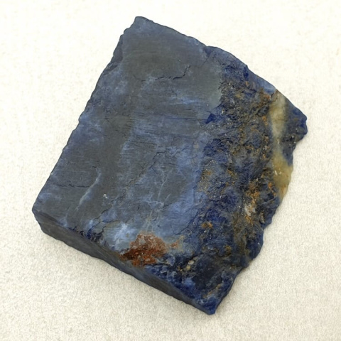 Sodalit cięty surowy 26x25 mm nr 2 Sodalit cięty surowy 26x25 mm nr 2