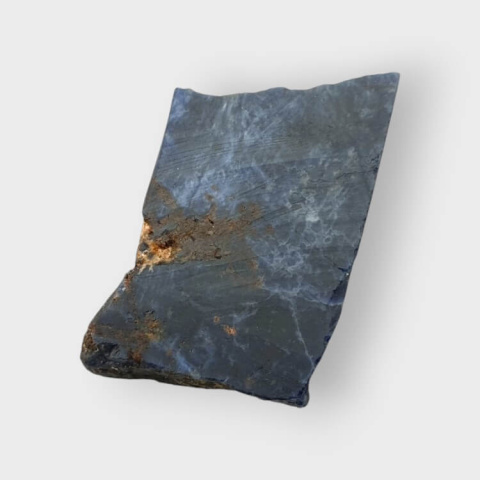 Sodalit cięty surowy 31x20 mm nr 32 Sodalit cięty surowy 31x20 mm nr 32