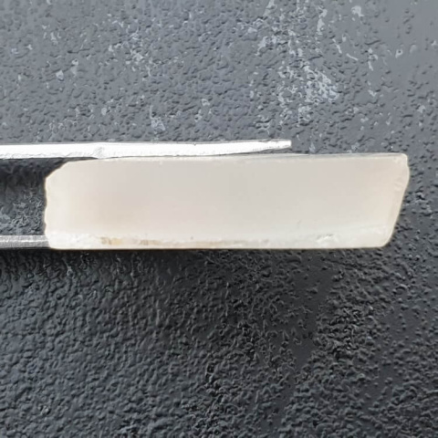 Kryształ górski cięty surowy 28x19 mm nr 67 Kryształ górski cięty surowy 28x19 mm nr 67