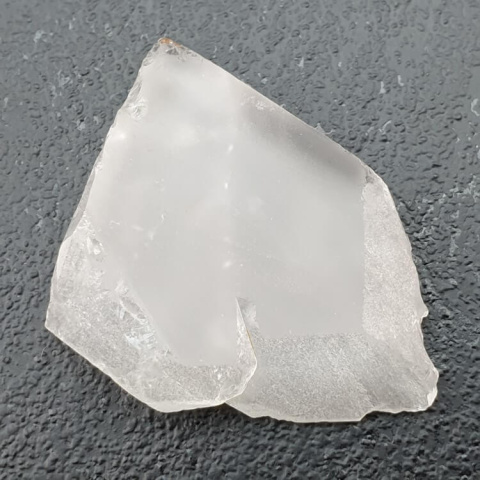 Kryształ górski cięty surowy 29x23 mm nr 48 Kryształ górski cięty surowy 29x23 mm nr 48