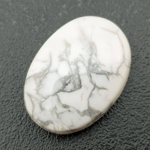 Howlit kaboszon 29x21 mm nr 71 Howlit kaboszon 29x21 mm nr 71